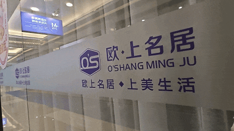 Kaiyun中国：太原：花20多万定制全实木到货安装时却变“夹心”？（）(图3)