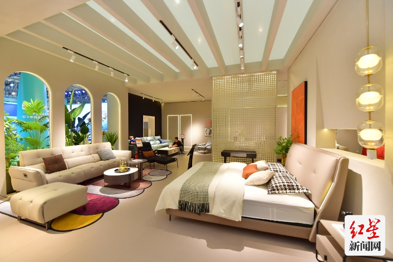 开云网站：设计引领生活第24届成都家具展6月12日开幕(图3)