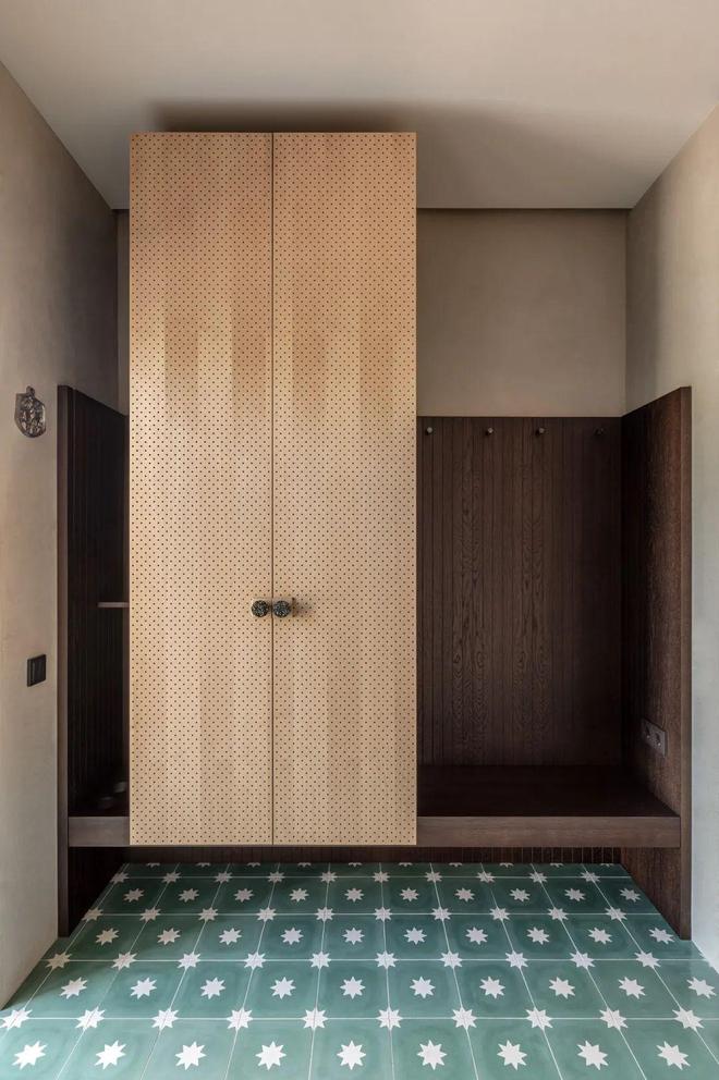 开云网站：155㎡复式住宅低调简约的设计美(图2)