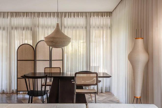 开云网站：155㎡复式住宅低调简约的设计美(图10)