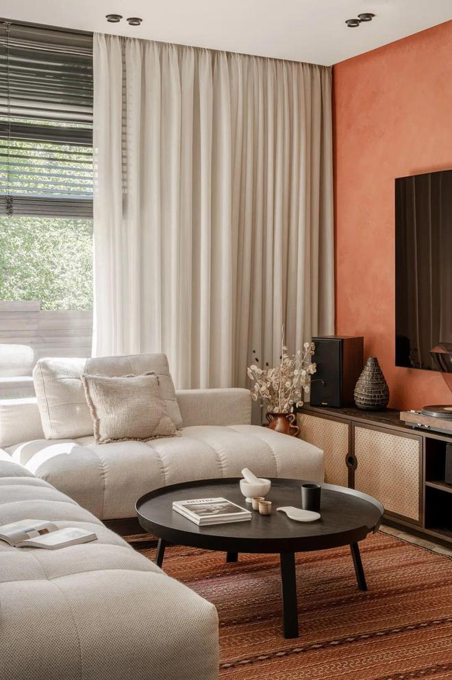 开云网站：155㎡复式住宅低调简约的设计美(图4)