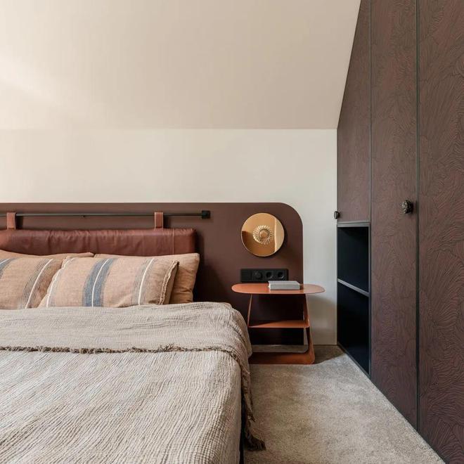 开云网站：155㎡复式住宅低调简约的设计美(图16)