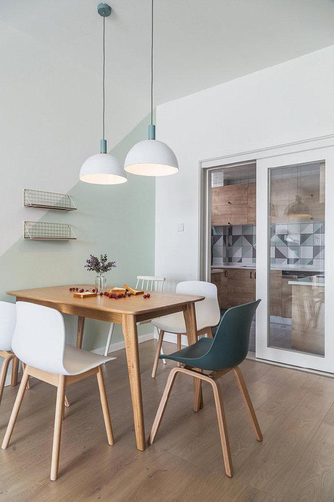 开云网站：原木风的两居室采光超好入户就被迷住了(图5)