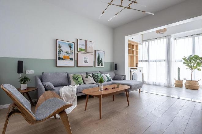 开云网站：原木风的两居室采光超好入户就被迷住了(图2)