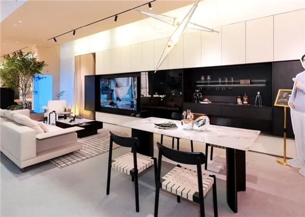 开云网站：林氏木业整家定制2024到底有何不同？