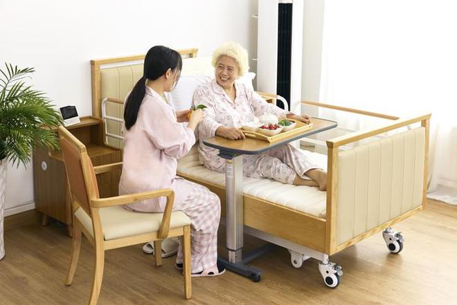 Kaiyun中国:中匠福家具蝉联2024中国适老家具十大品牌等多项殊荣(图4)