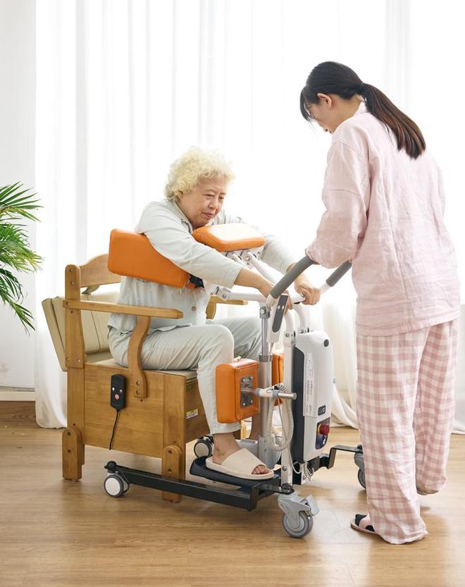 Kaiyun中国:中匠福家具蝉联2024中国适老家具十大品牌等多项殊荣(图6)