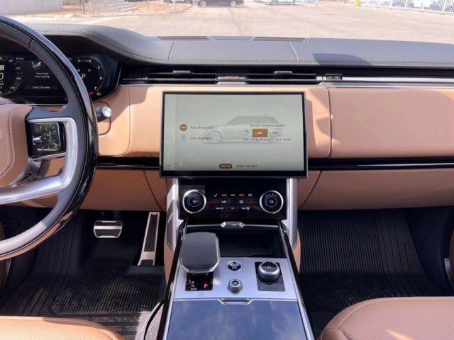 开云网站：天津港路虎揽胜行政港口新到货报价