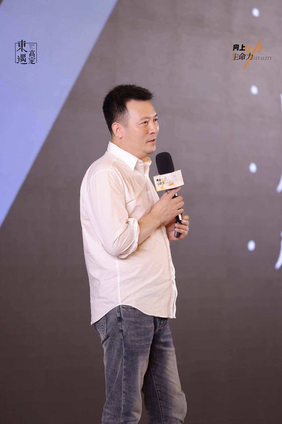 Kaiyun中国：2024设计师高定思想汇暨东遇红木高定10系统首发仪式在苏举行(图4)