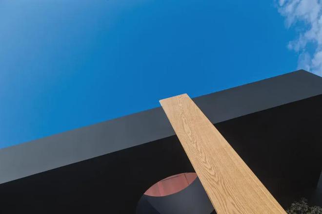 开云网站：富得利2024原木框架系列进阶上市！“法式”“自然”拿捏流量密码(图6)