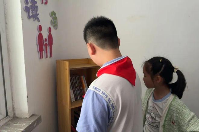 Kaiyun中国：共筑绿色家园宝山这里的“社区小先生”这样做