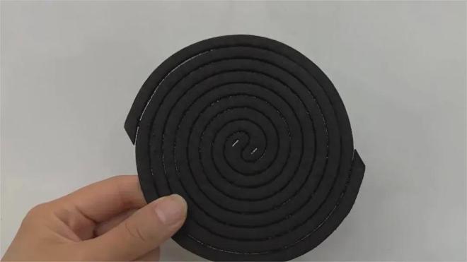 开云网站：才知道原来拆蚊香无需再用手拆学会这一招3秒就能自动分离
