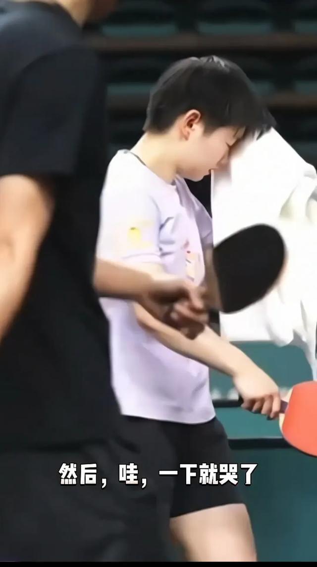 Kaiyun中国：莎莎哭了网友们好心疼她呀！(图2)