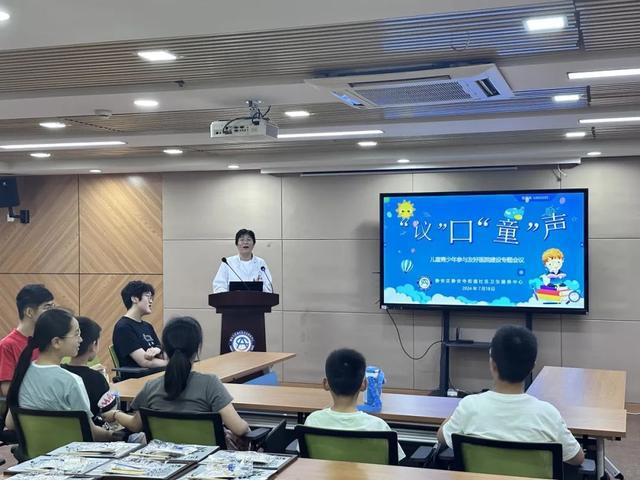 开云网站：孩子害怕医院？这群小朋友兴高采烈游走于科室间→(图3)