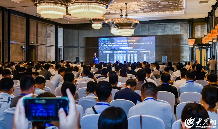 开云网站：2024青岛好房子建设技术交流暨“四新”建材产品展在西海岸新区举办(图3)