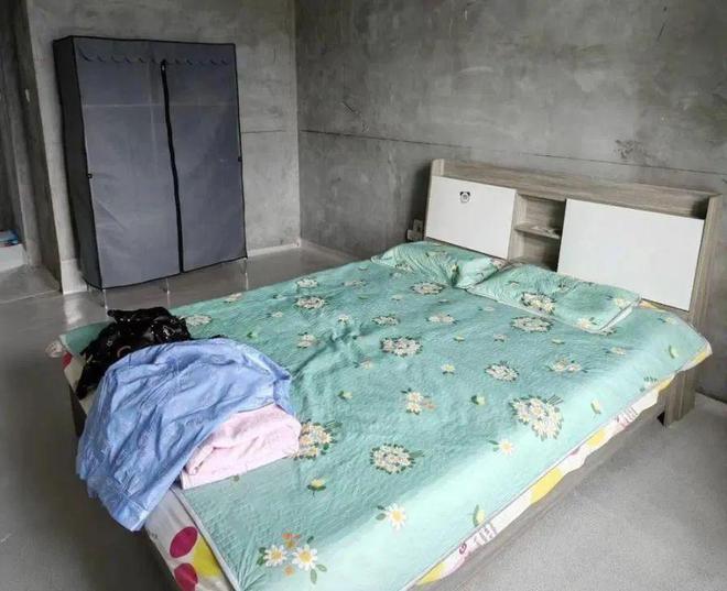 开云网站:一新疆小哥为省钱入住117㎡毛坯房花费了不到2W购置物品!(图6)