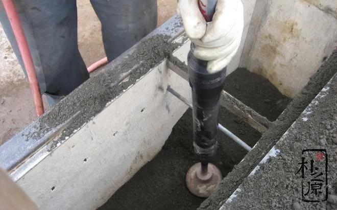 开云网站：夯土墙的现代技术革新(图2)