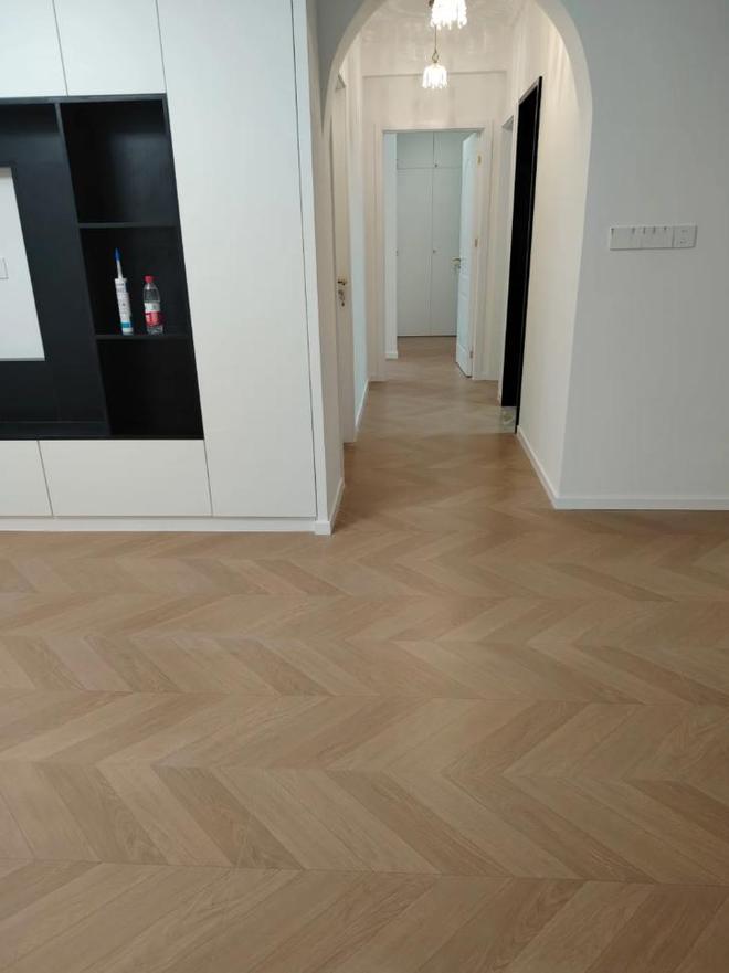 Kaiyun中国：越来越多人卧室“不铺木地板”了？学学广东人的做法实用又省心(图7)