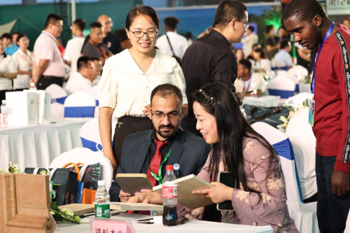 Kaiyun中国：聚变创新木业新篇2024临沂木博会9月20日开幕在即探索定制整装新趋势(图3)