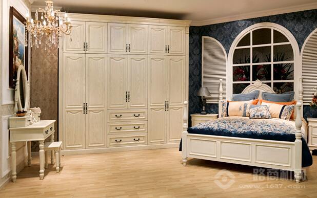 Kaiyun中国：一棵树实木定制加盟费多少