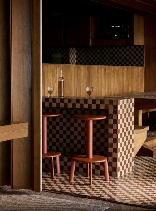 开云网站：经典再续交织新意Tradition家居2024秋季新品发布(图4)