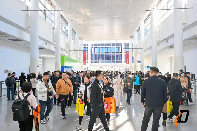 开云网站：创新不止为新赋能丨2024北京定制家居门业展圆满落幕(图2)