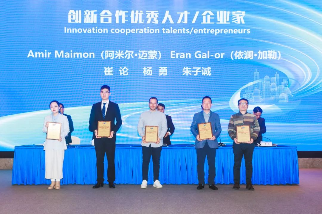 开云网站：热爱抵万难！看科技青年的造梦江湖(图6)