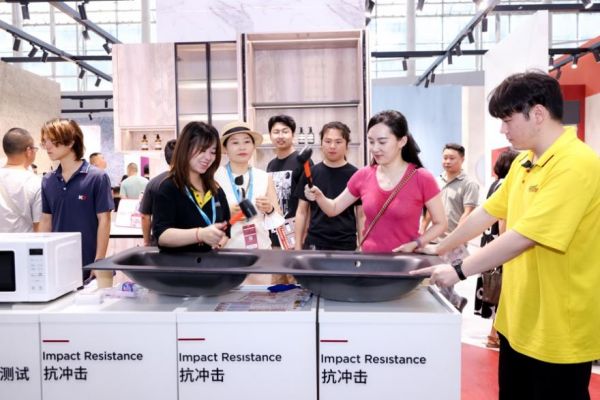 开云网站：Lamett乐迈石晶发布2025新品中国全屋整装迎来“石晶时代”(图3)
