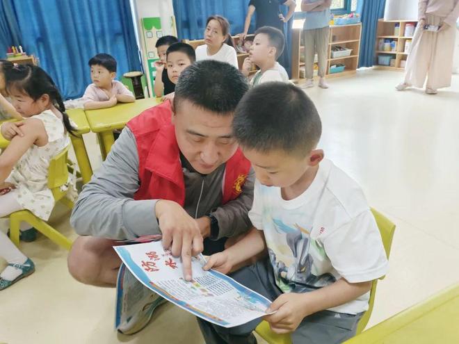 开云网站：【新闻晚餐】最高5万！安徽福彩启动“青春创业支持计划”六安一男子被卷入水泥罐车底(图7)