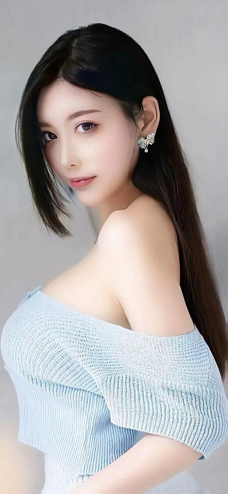 开云网站：扣扣传媒女演员照片(图1)