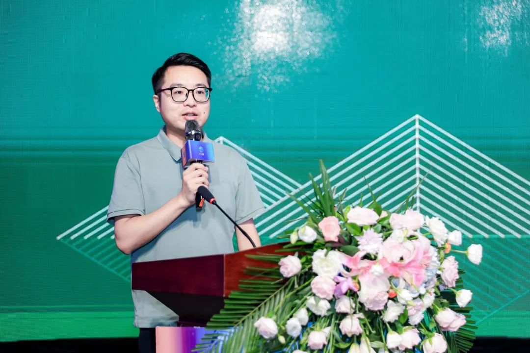 开云网站：第九届家居产业供给侧创新与发展会议在潍坊成功举办(图4)