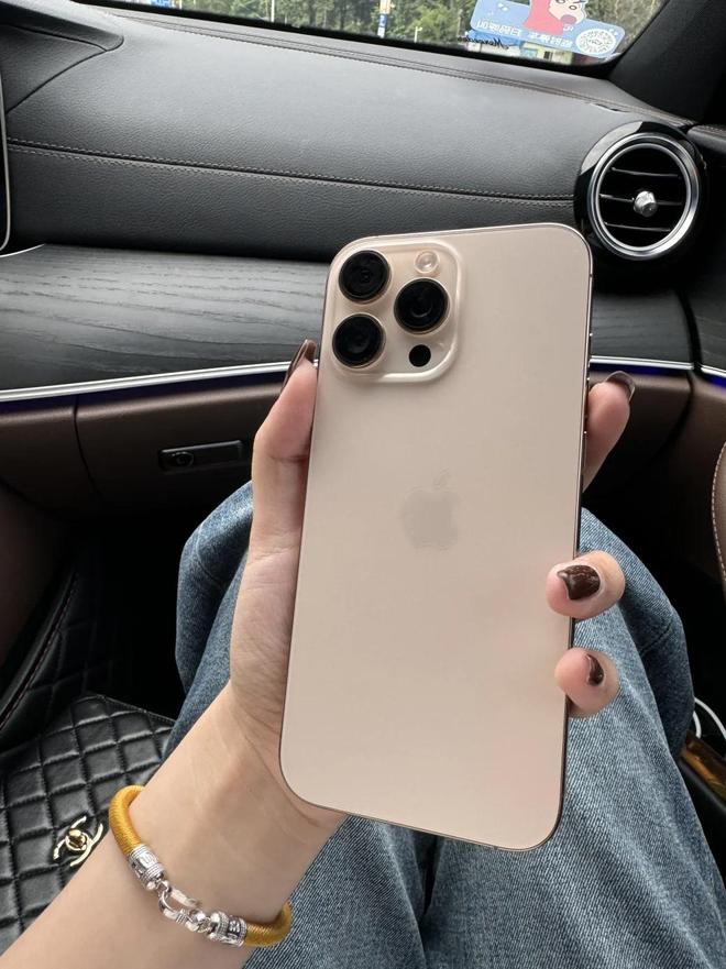 开云网站：4999元！iPhone16Pro成618最大赢家无情降价重回销量榜首(图5)