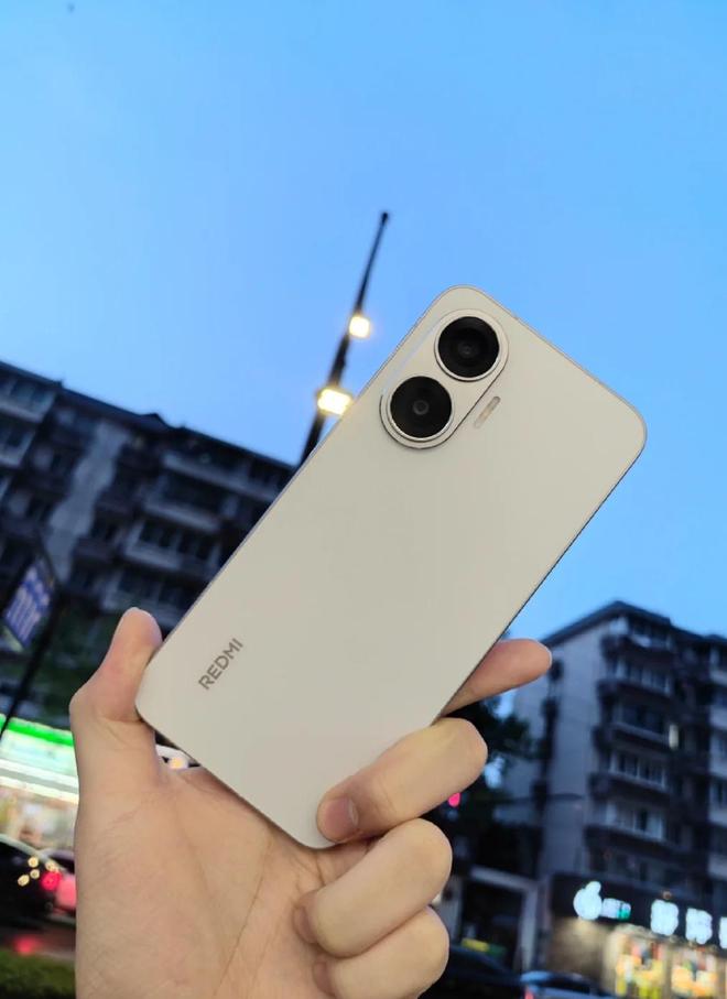 开云网站：4999元！iPhone16Pro成618最大赢家无情降价重回销量榜首(图9)
