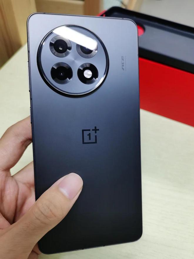 开云网站：4999元！iPhone16Pro成618最大赢家无情降价重回销量榜首(图11)