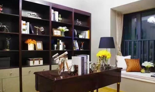 开云网站：实木定制家具怎么选？懂得这些规则不吃亏！