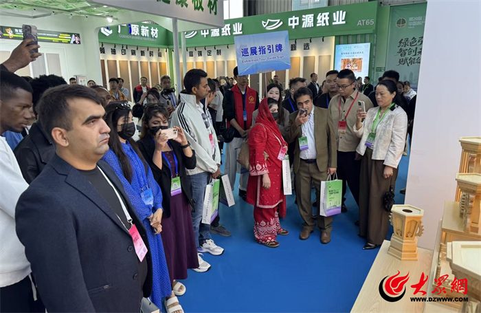 Kaiyun中国：府东街丨曹县木制品“出海记”：一棵树的全球旅程一个小城的产业突围_要闻_大众网(图5)