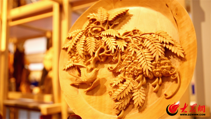 Kaiyun中国：府东街丨曹县木制品“出海记”：一棵树的全球旅程一个小城的产业突围_要闻_大众网(图2)