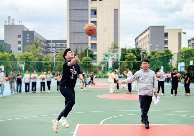 Kaiyun中国:云南昭通:书写人口大市的教育“突围”答卷(图5)