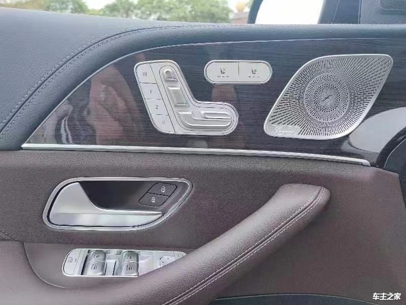 开云网站:2024款进口奔驰GLE450现车促销(图2)