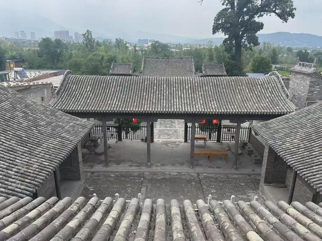 开云网站：山西这座百年古庙为什么弥漫着一股药香？(图6)