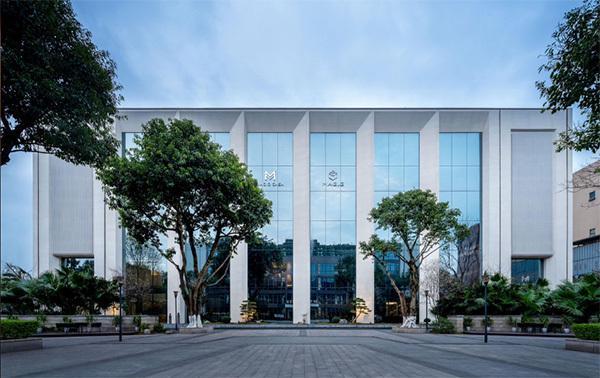 开云网站：玛格实木涂装升级发布会在重庆举行(图3)