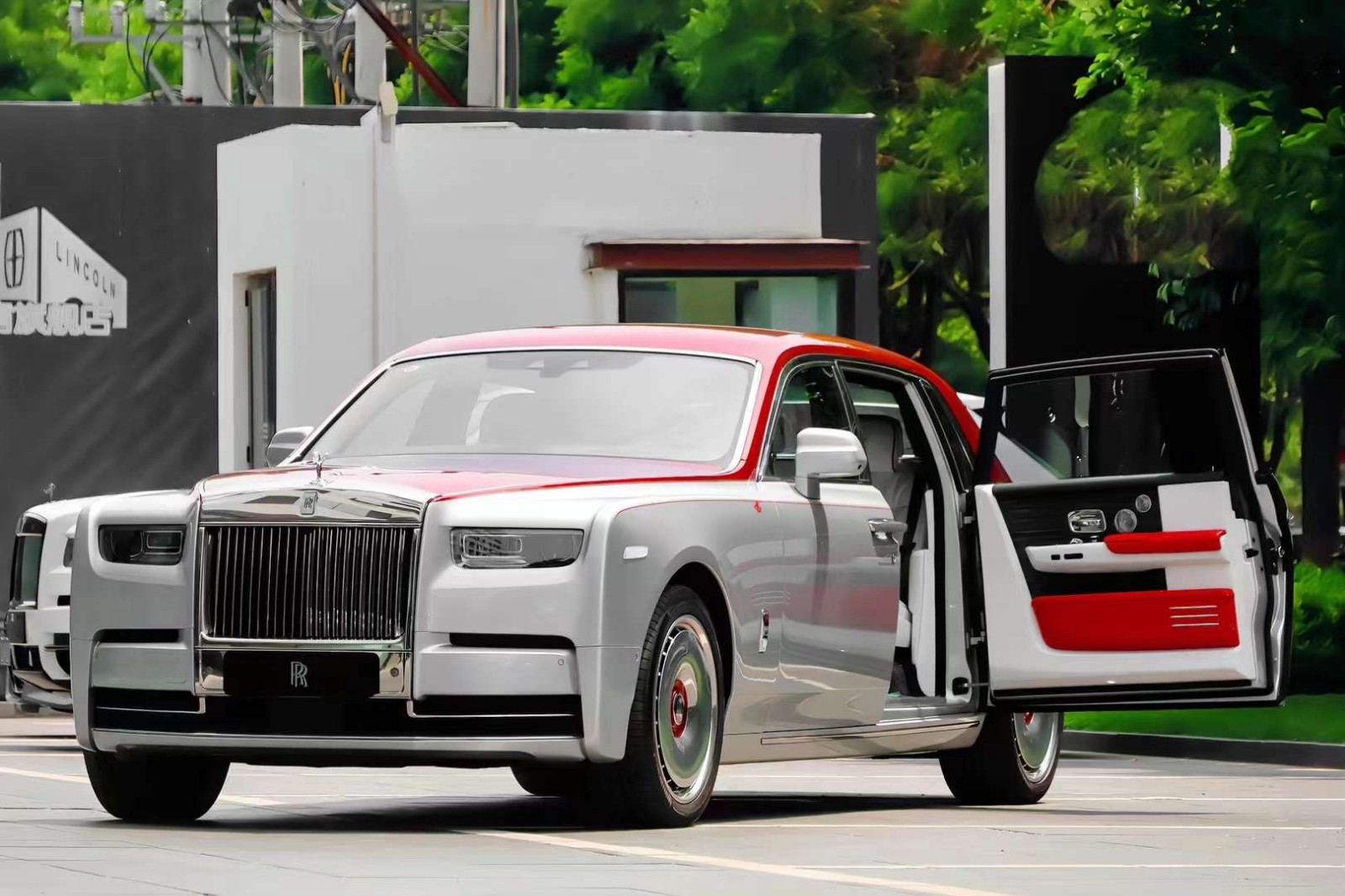 Kaiyun中国：2024款劳斯莱斯库里南至人所未至览美景无限售全国