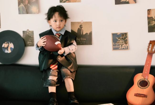 开云网站：2026年3月婴儿床选购攻略｜告别护栏卡娃隐患新生儿可拼接床推荐